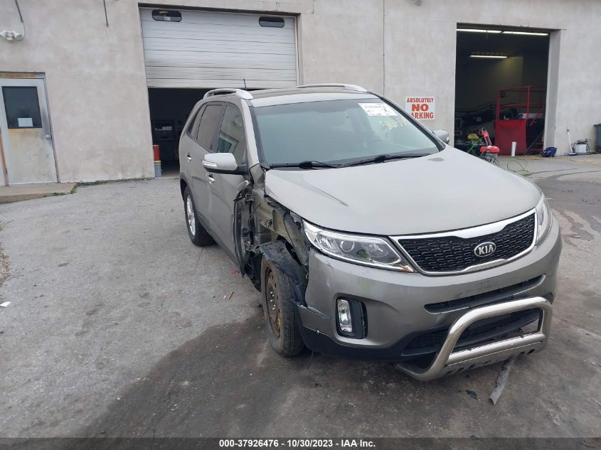 2014 KIA SORENTO LX - 5XYKTDA62EG510359