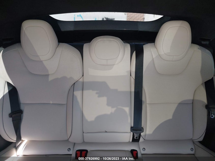 VIN 5YJSA1E61NF470197 2022 TESLA MODEL S