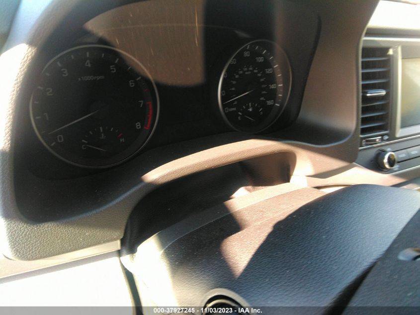 2017 HYUNDAI ELANTRA SE - 5NPD84LF3HH181420