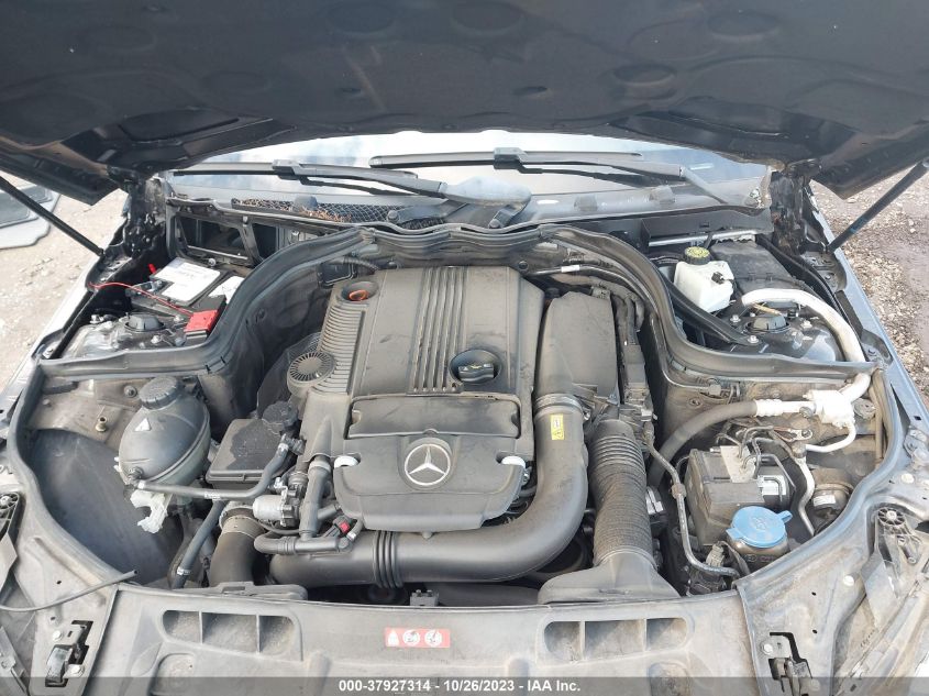 2014 MERCEDES-BENZ C 250 SPORT/LUXURY - WDDGF4HB4EG256270