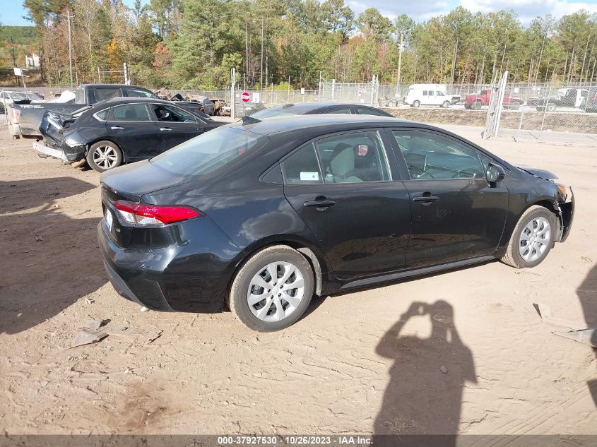 5YFEPMAE4MP268676 Toyota Corolla LE 13