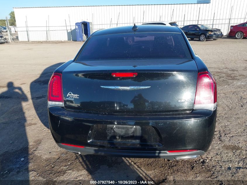 2C3CCARG6KH528963 Chrysler 300 TOURING 16