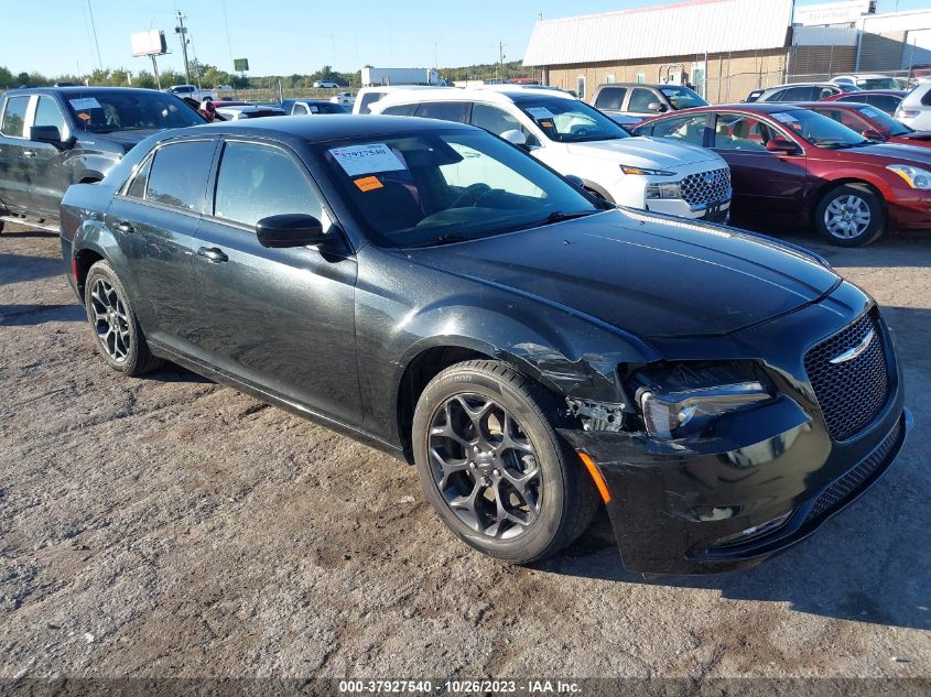 2C3CCARG6KH528963 Chrysler 300 TOURING