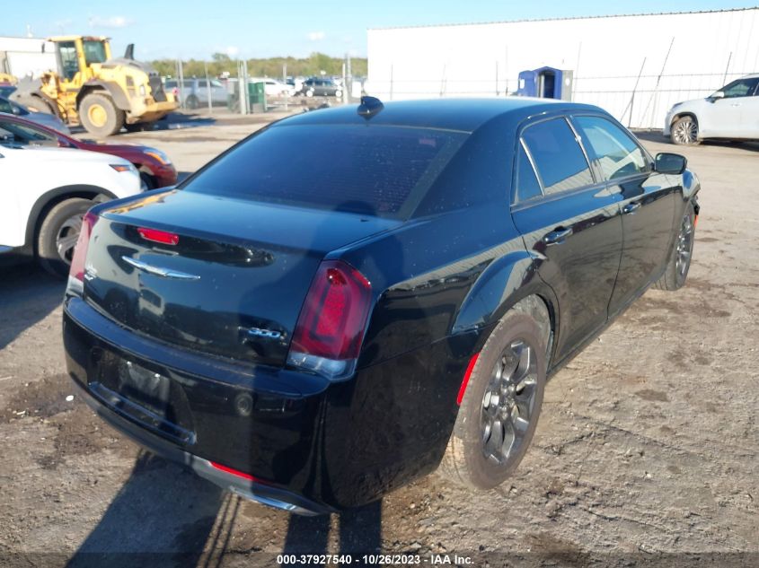 2C3CCARG6KH528963 Chrysler 300 TOURING 4