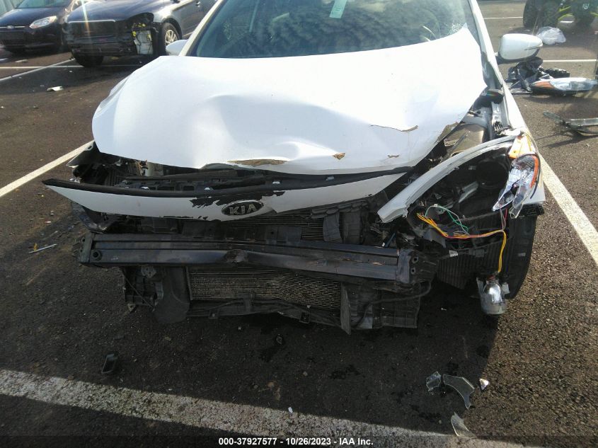 2016 KIA FORTE LX - KNAFX4A66G5497128