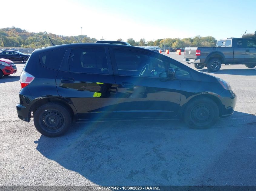2013 HONDA FIT - JHMGE8H38DC042089