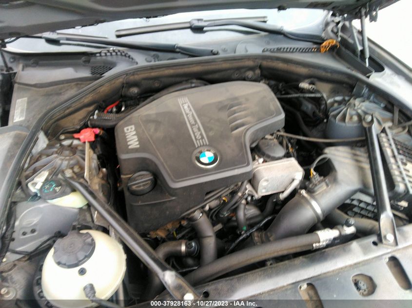2013 BMW 5 SERIES 528I XDRIVE - WBAXH5C52DDW15754
