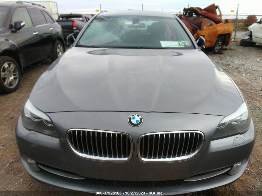 2013 BMW 5 SERIES 528I XDRIVE - WBAXH5C52DDW15754