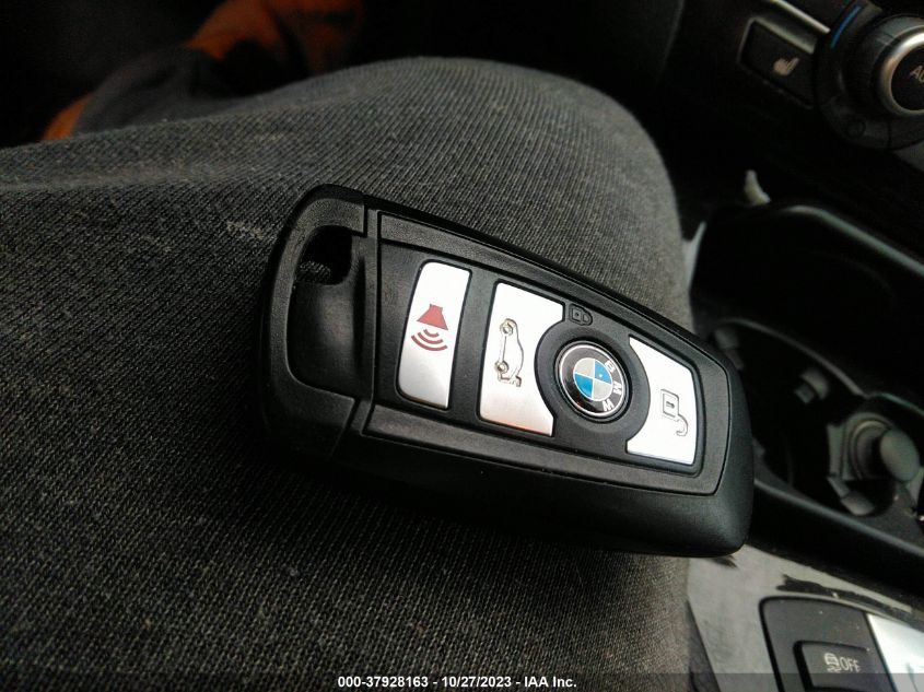 2013 BMW 5 SERIES 528I XDRIVE - WBAXH5C52DDW15754