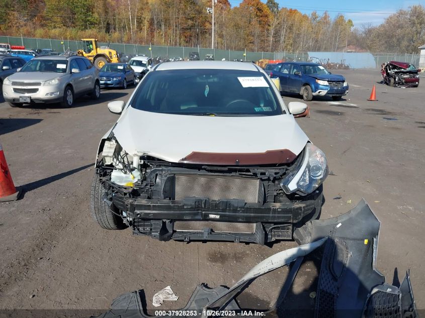 2015 KIA FORTE LX - KNAFK4A63F5375629