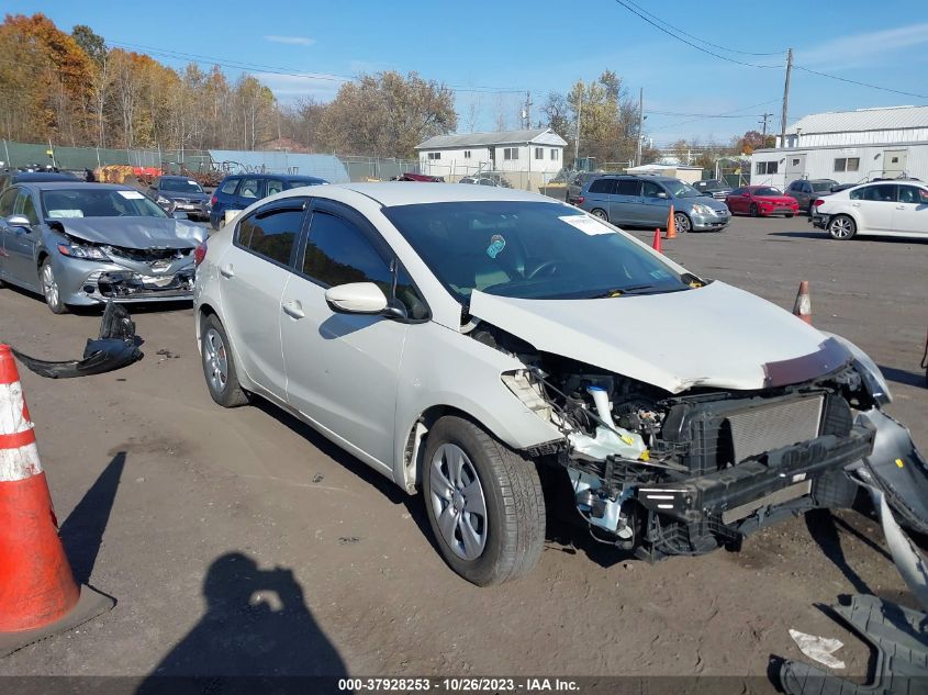 2015 KIA FORTE LX - KNAFK4A63F5375629