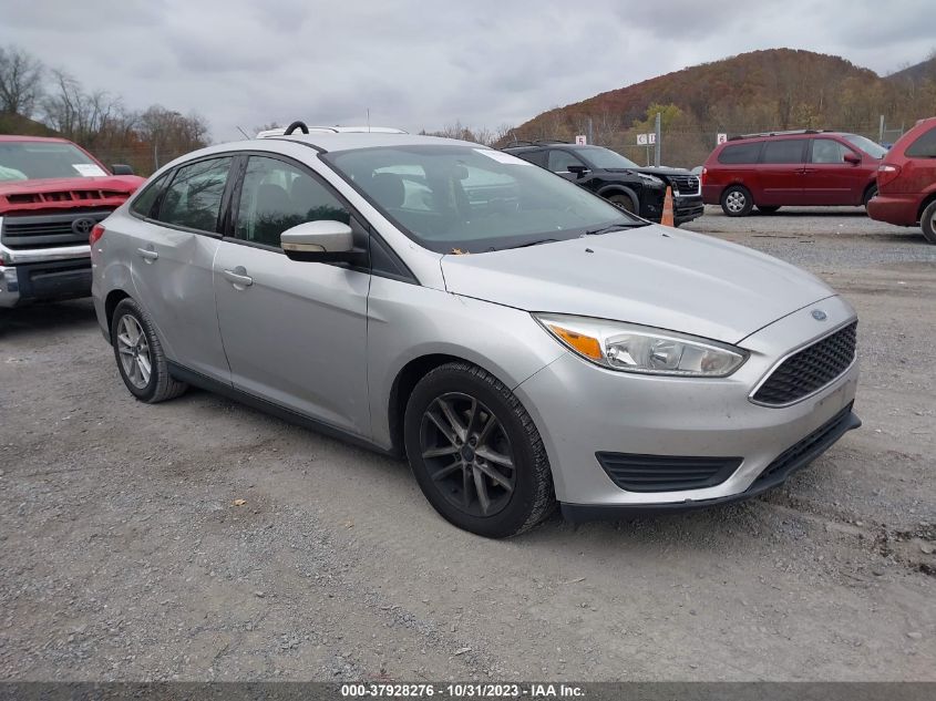 2015 FORD FOCUS SE - 1FADP3F20FL369770