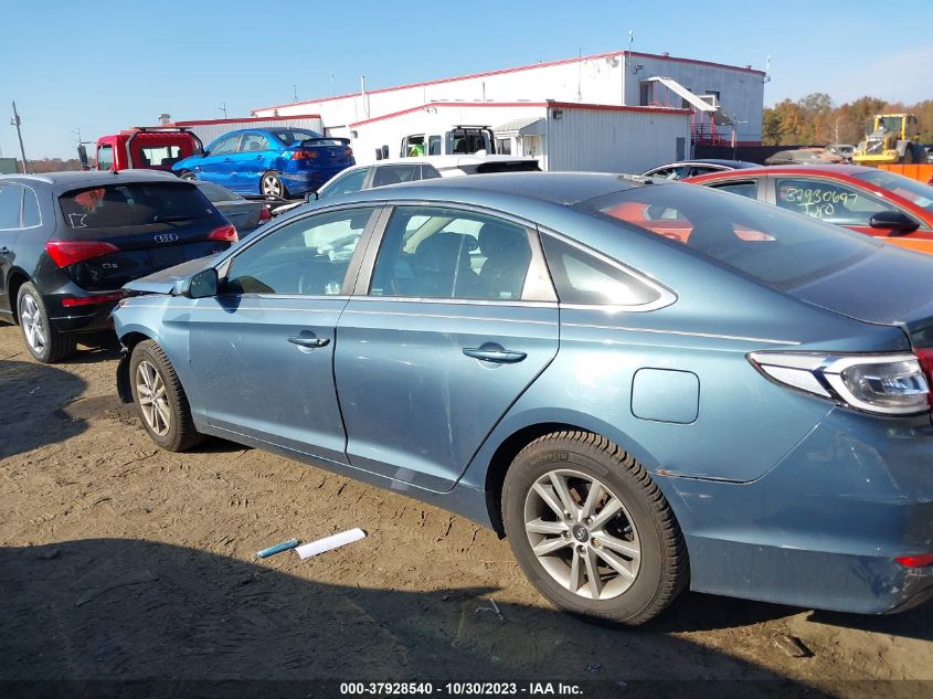 2015 HYUNDAI SONATA 2.4L SE - 5NPE24AF3FH062630