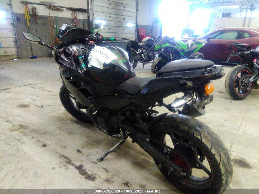 VIN JKAEXKG12LDA72467 2020 KAWASAKI EX400