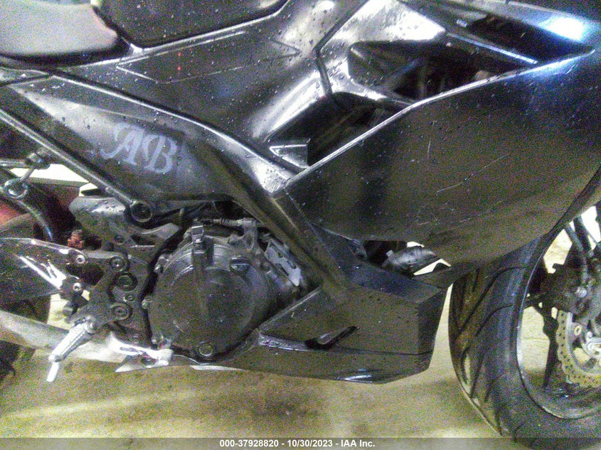 VIN JKAEXKG12LDA72467 2020 KAWASAKI EX400