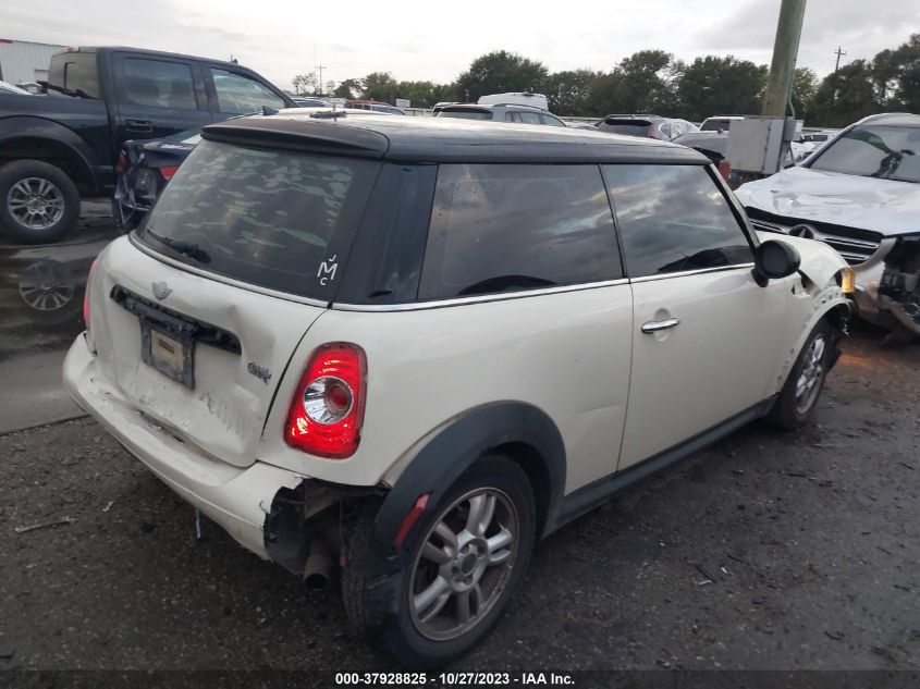 2013 MINI HARDTOP COOPER - WMWSU3C52DT373015