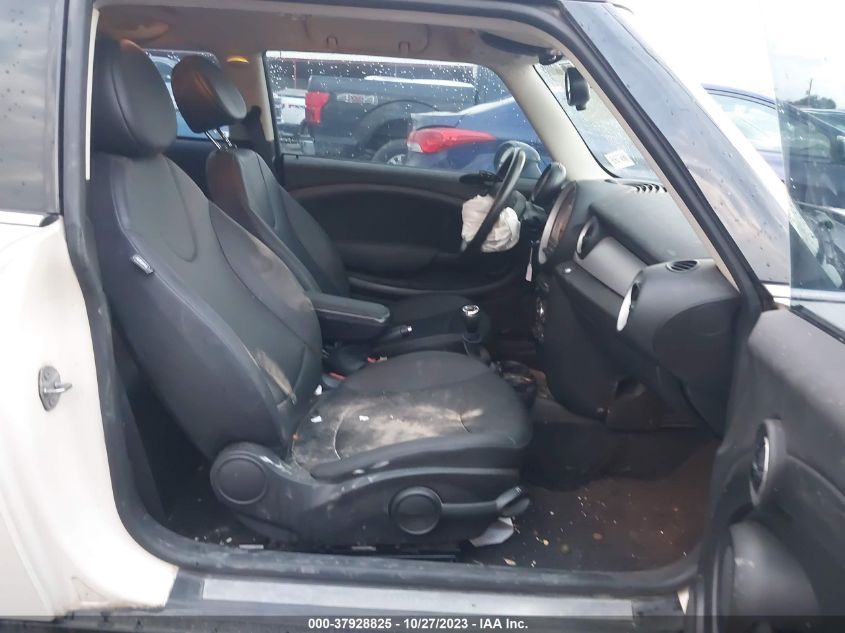 2013 MINI HARDTOP COOPER - WMWSU3C52DT373015