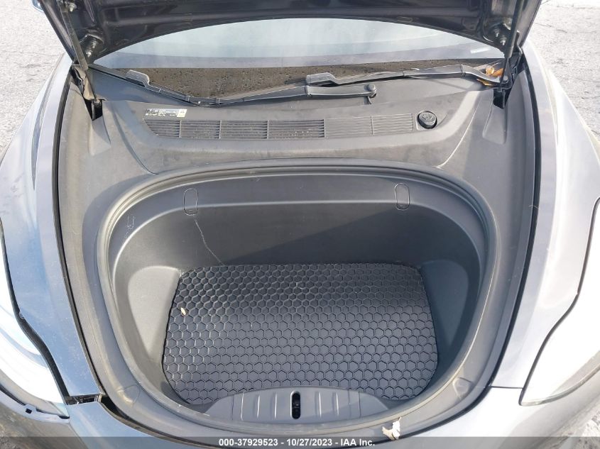 2018 TESLA MODEL 3 - 5YJ3E1EB3JF068715