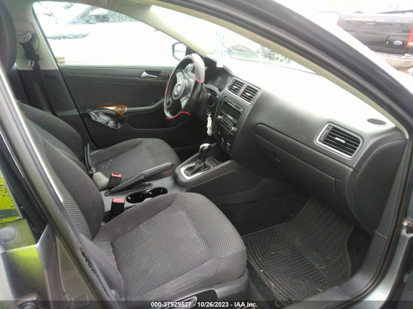 2013 VOLKSWAGEN JETTA SEDAN S - 3VW2K7AJ7DM202319