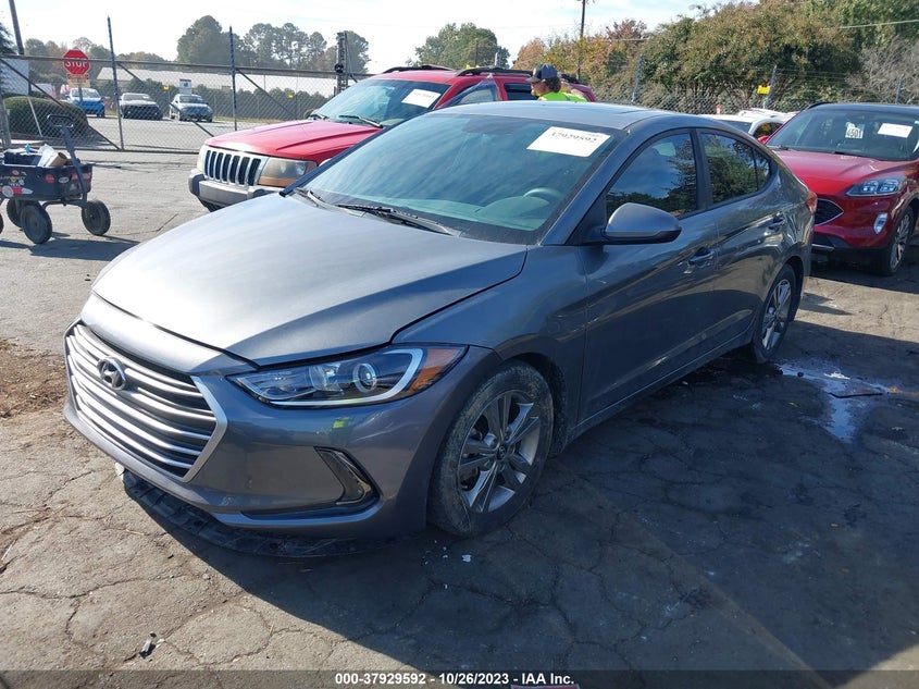VIN 5NPD84LF2JH319258 2018 HYUNDAI ELANTRA VALUE EDITION