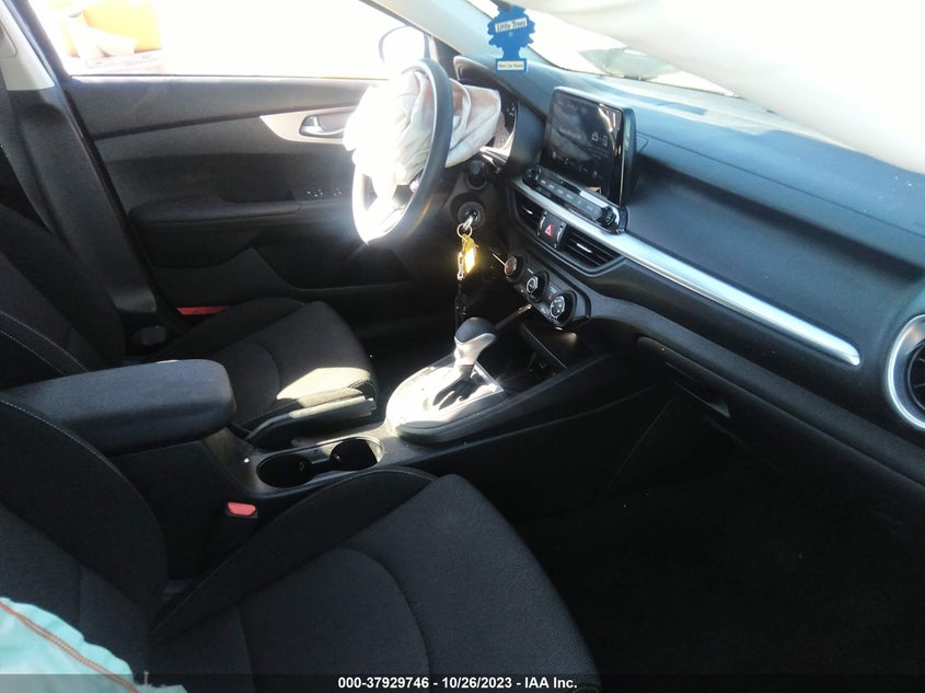 VIN 3KPF24AD0PE595916 2023 KIA FORTE LXS