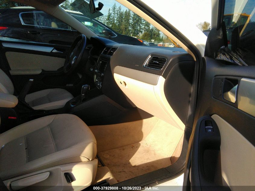 2013 VOLKSWAGEN JETTA SEDAN SE W/CONVENIENCE/SUNROOF 3VWDP7AJ0DM358003
