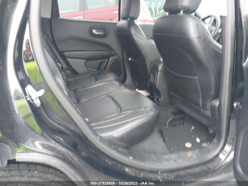 VIN 3C4NJDCB8HT635814 2017 JEEP COMPASS LIMITED