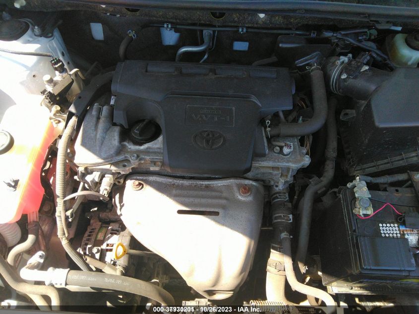 2014 TOYOTA RAV4 LE - JTMBFREV5E5029343