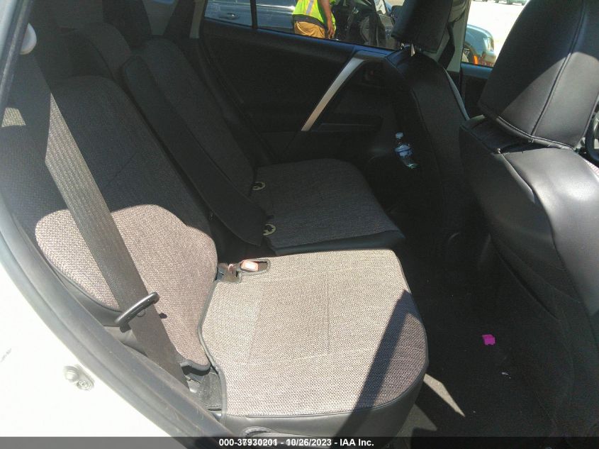 2014 TOYOTA RAV4 LE - JTMBFREV5E5029343