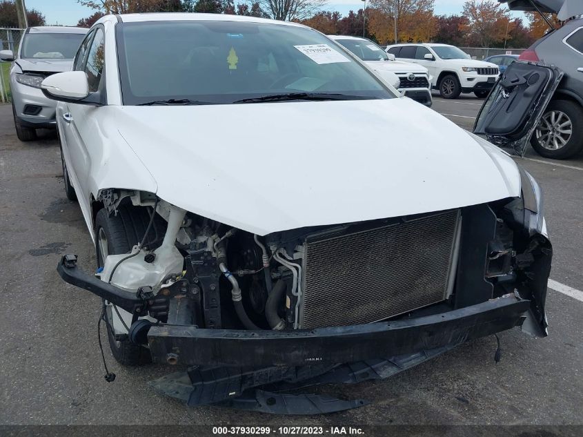 2017 HYUNDAI ELANTRA SE/VALUE/LIMITED - KMHD84LF3HU087197
