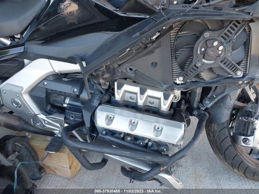 VIN JH2SC7901KK100313 2019 HONDA GL1800
