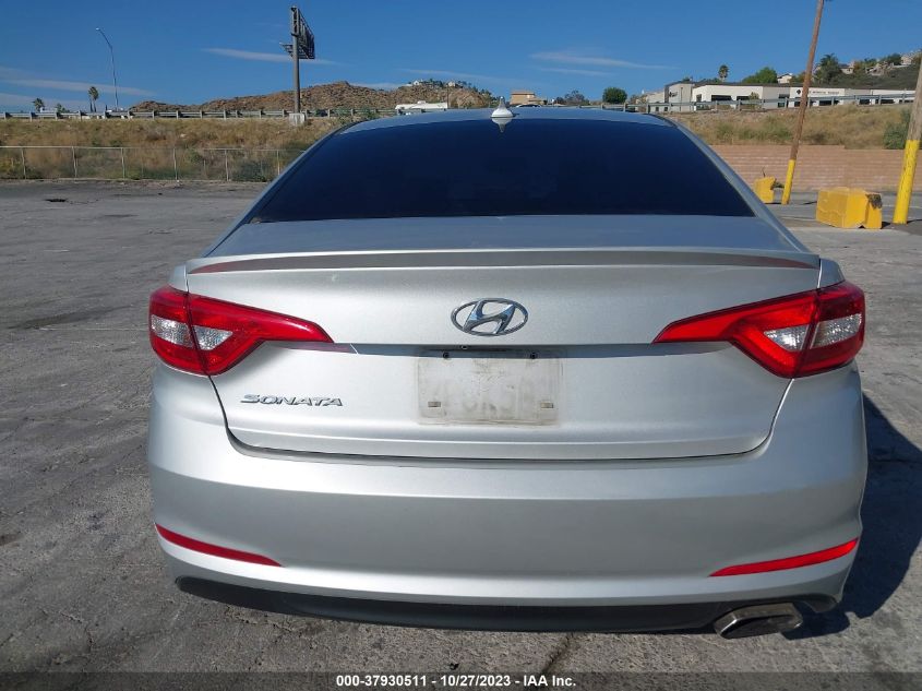 2016 HYUNDAI SONATA 2.4L SE - 5NPE24AF1GH294726