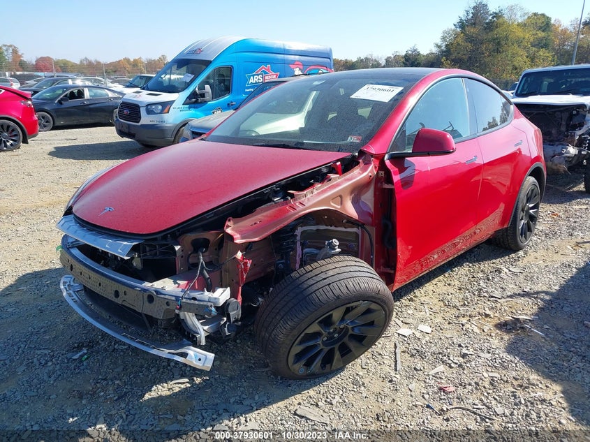 VIN 7SAYGAEE3PF696764 2023 TESLA MODEL Y