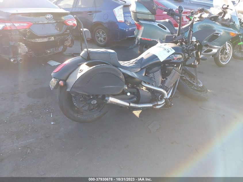 2017 VICTORY MOTORCYCLES HIGH-BALL 5VPCWBAB4H3058261