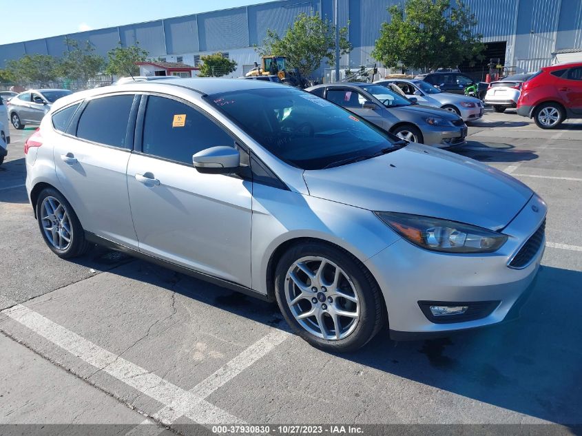 2015 FORD FOCUS SE - 1FADP3K29FL331136