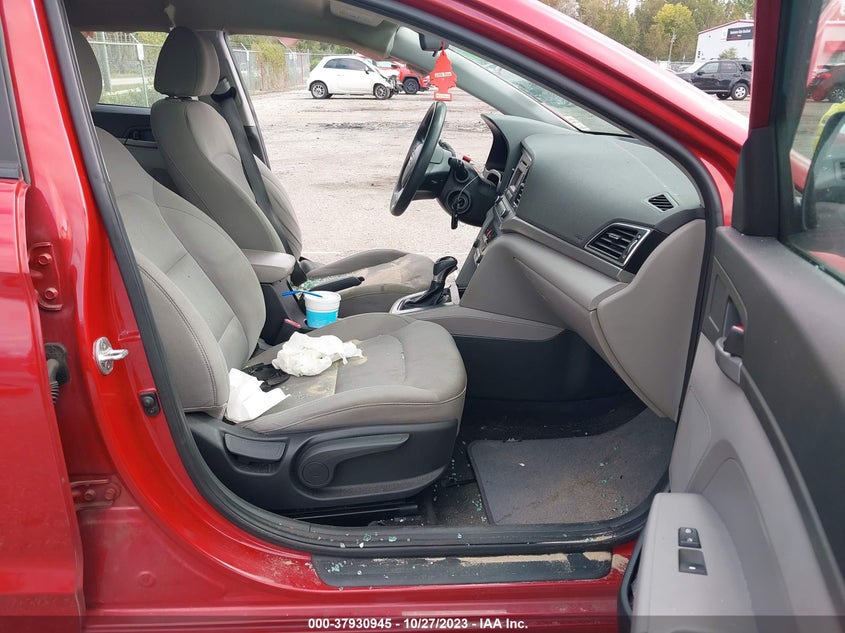 VIN 5NPD74LF6HH183682 2017 HYUNDAI ELANTRA SE