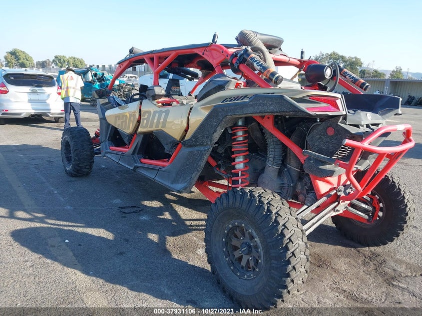 VIN 3JBVNAW20JK000213 2018 CAN-AM MAVERICK X3 MAX X RS TURBO R