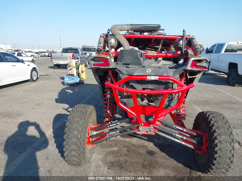 VIN 3JBVNAW20JK000213 2018 CAN-AM MAVERICK X3 MAX X RS TURBO R