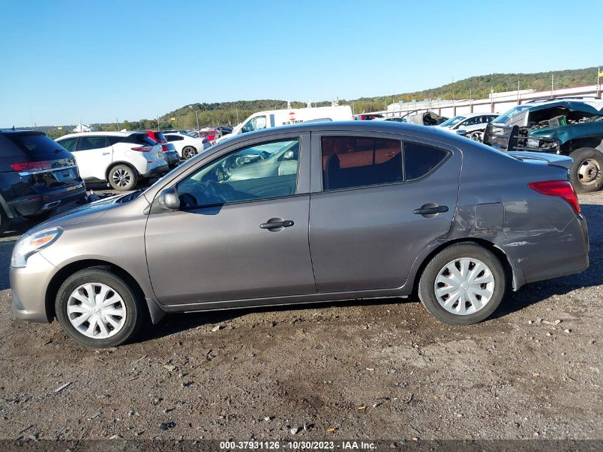 2015 NISSAN VERSA S PLUS - 3N1CN7AP2FL819433