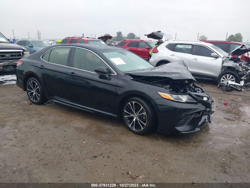 2018 TOYOTA CAMRY LE/SE/XLE/L - JTNB11HK8J3029260