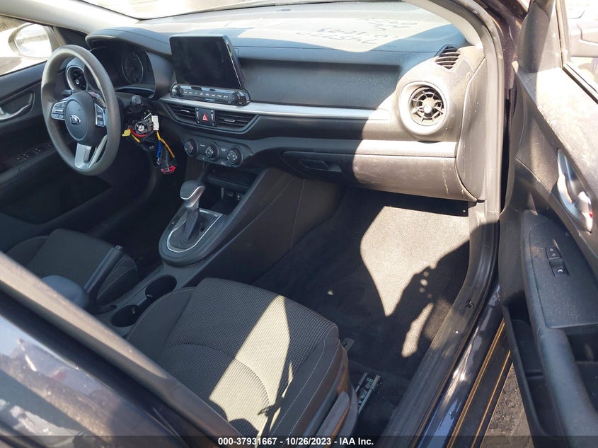 VIN 3KPF24AD0LE231702 2020 KIA FORTE LXS