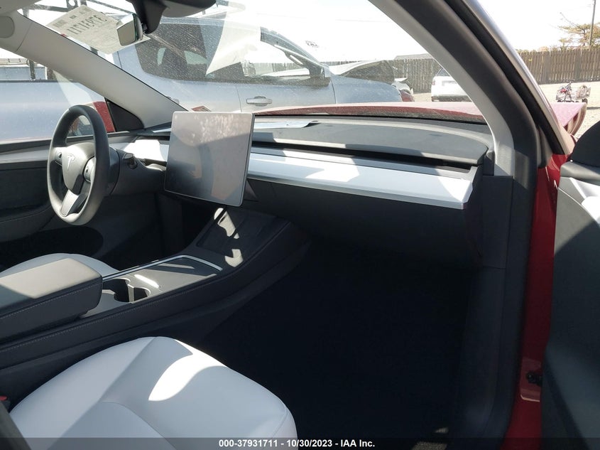 VIN 7SAYGDEF9PF825391 2023 TESLA MODEL Y