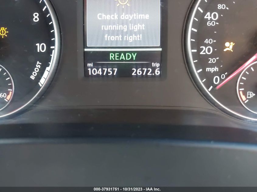 2014 VOLKSWAGEN JETTA SEDAN HYBRID SE 3VW637AJ2EM211400