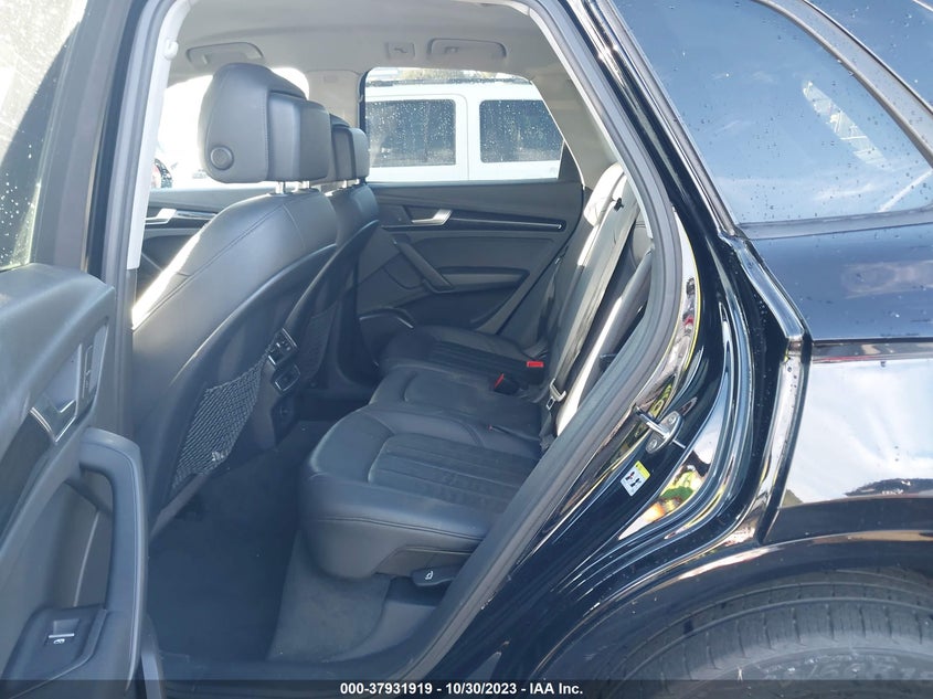 VIN WA1ANAFY1J2233524 2018 AUDI Q5 PREMIUM