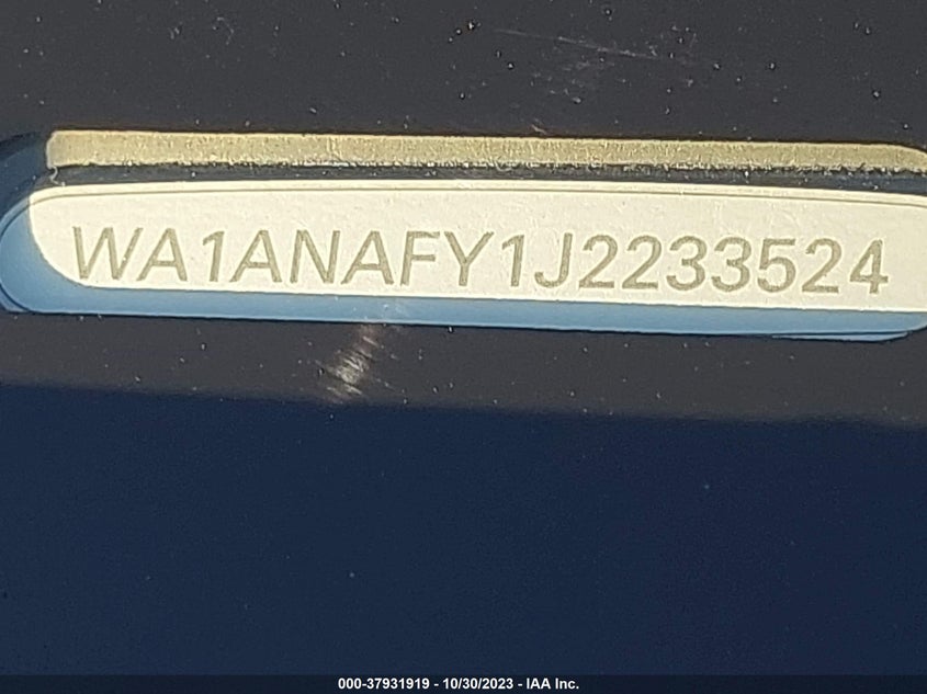 VIN WA1ANAFY1J2233524 2018 AUDI Q5 PREMIUM