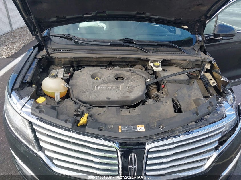 VIN 5LMCJ3D91HUL15620 2017 LINCOLN MKC RESERVE