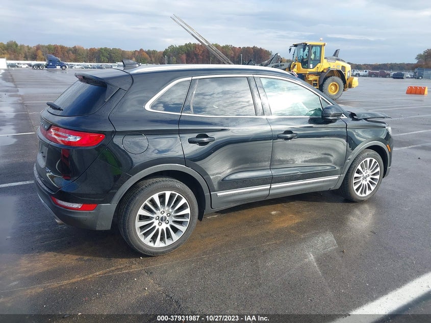 VIN 5LMCJ3D91HUL15620 2017 LINCOLN MKC RESERVE