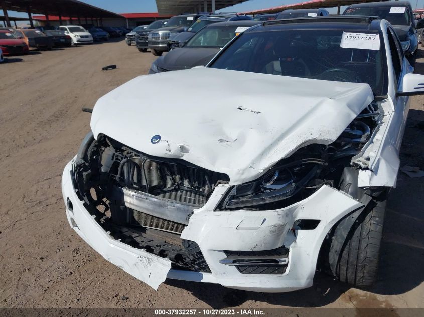 2013 MERCEDES-BENZ C 350 SPORT WDDGF5HB9DG087657
