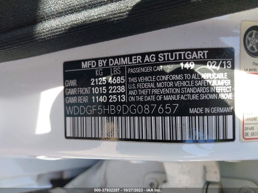 2013 MERCEDES-BENZ C 350 SPORT WDDGF5HB9DG087657