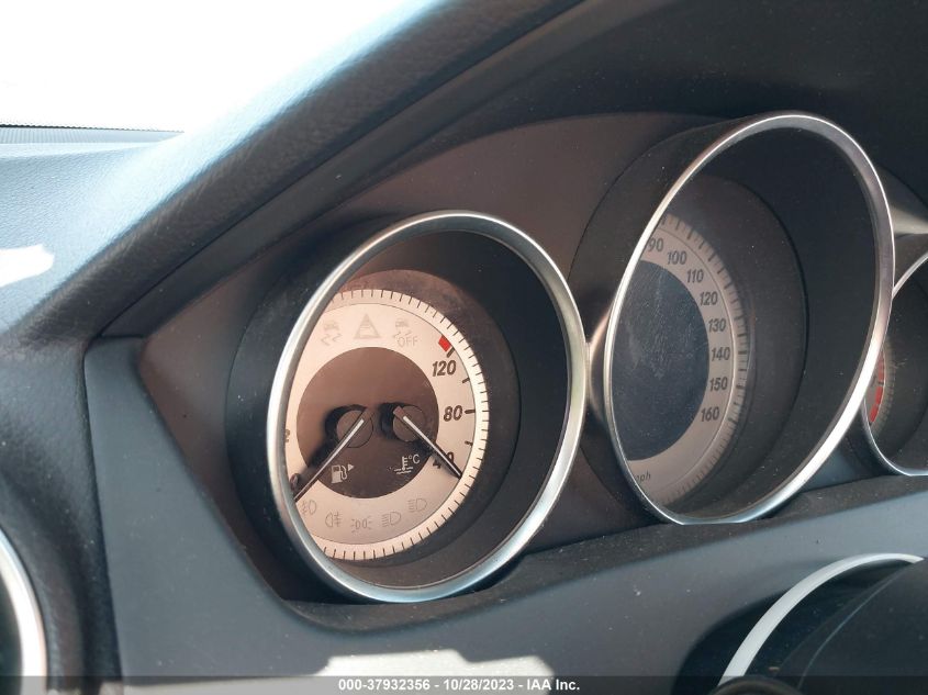 2014 MERCEDES-BENZ C 250 SPORT/LUXURY - WDDGF4HB2ER314767